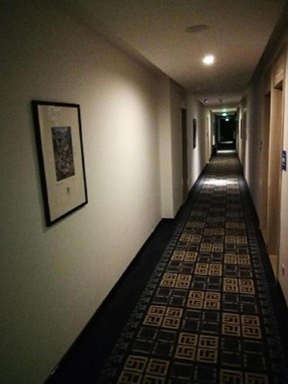 พีเอไอ โฮเต็ล-ลูโจว ต้าซานผิง วิทยาลัยตำรวจเสฉวน Hotel หลูโจว ภายนอก รูปภาพ